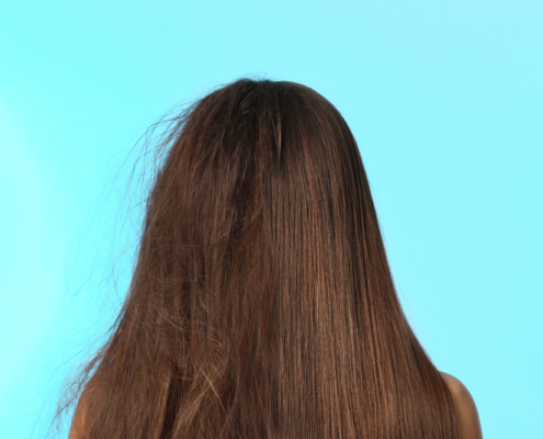 It's normal for your silk press to come out frizzy, so let's talk about ways to fix it.